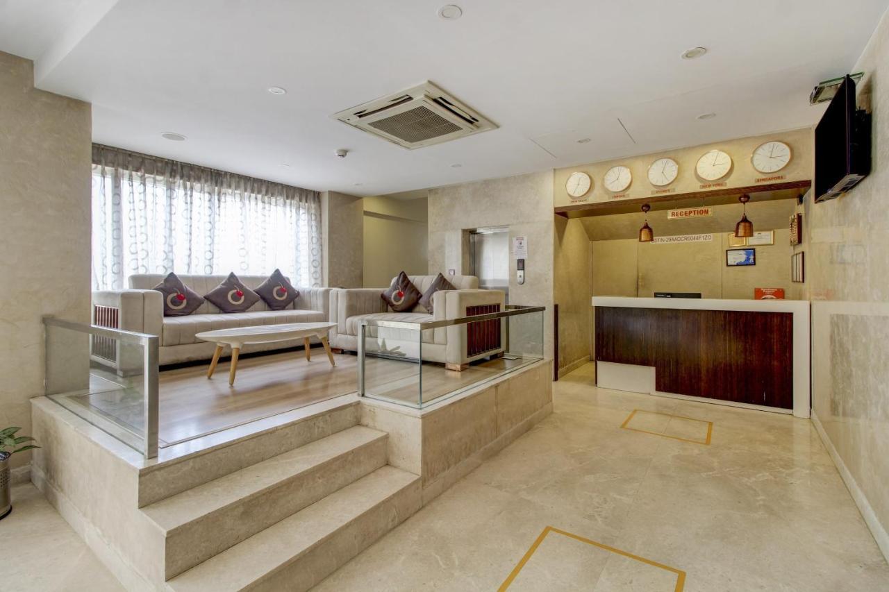 Hotel La Sara Regent à Bangalore Extérieur photo