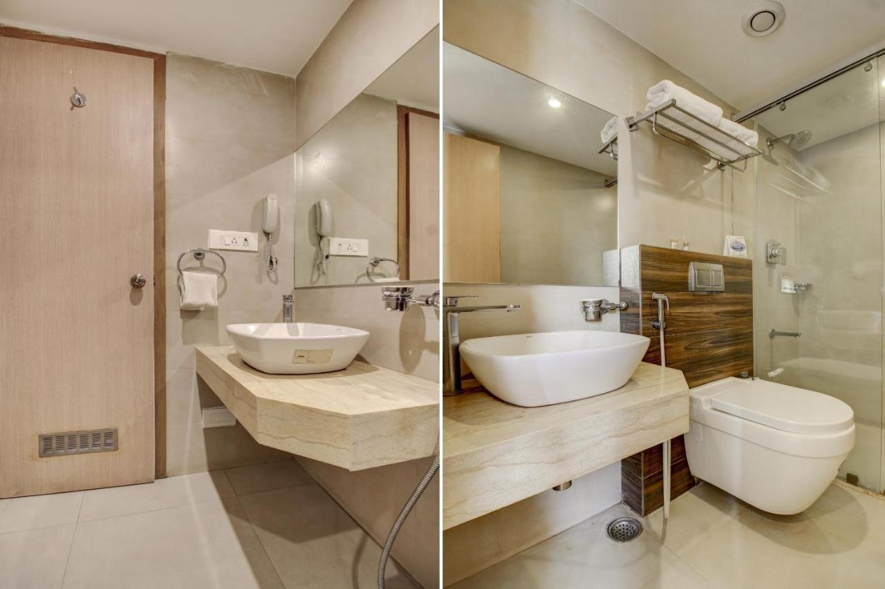 Hotel La Sara Regent à Bangalore Extérieur photo