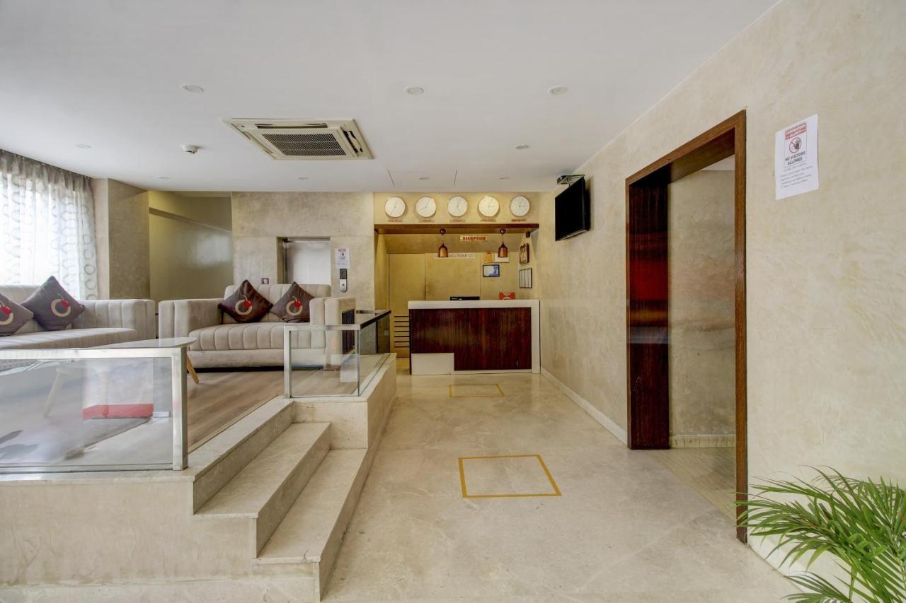 Hotel La Sara Regent à Bangalore Extérieur photo