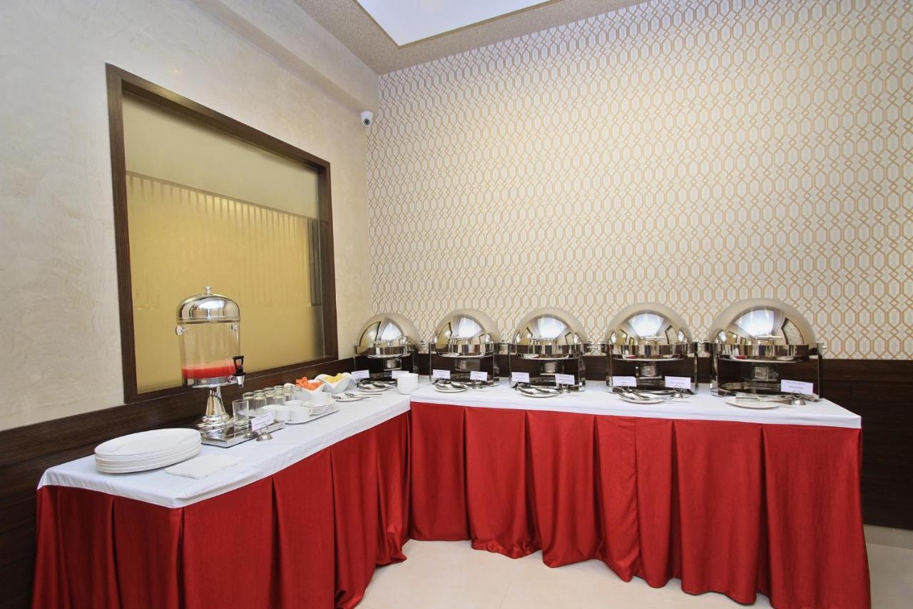 Hotel La Sara Regent à Bangalore Extérieur photo
